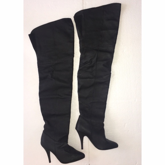 Pleaser Shoes - Pleaser ‘Legend’ Thigh High Leather Boots - R$105