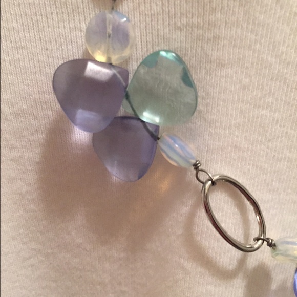 Short silver and bead Necklace