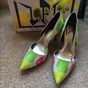 Colorful snake skin pumps!