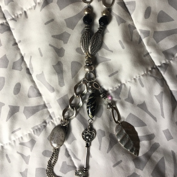 Beautiful multi pennant necklace