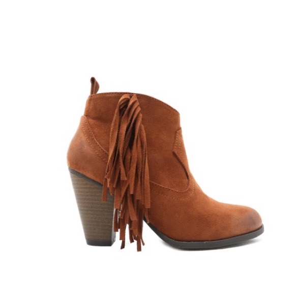 🍀ST PATTYS SALE🍀Fringe Booties - Picture 7 of 8