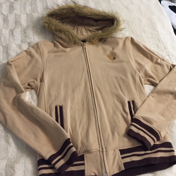 Split faux fur zip up size medium