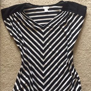 Motherhood maternity shirt. Size medium