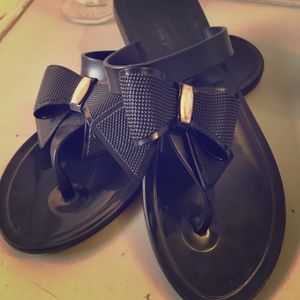 Bow sandals!