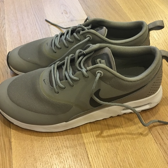 Nike Thea 8.5 worn 2-3 times