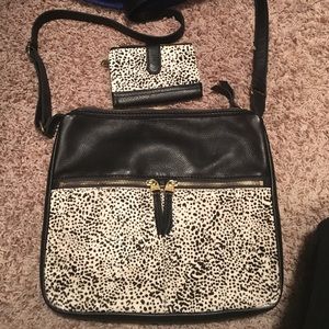 Fossil cross body