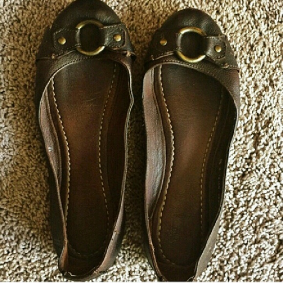 FRYE flats
