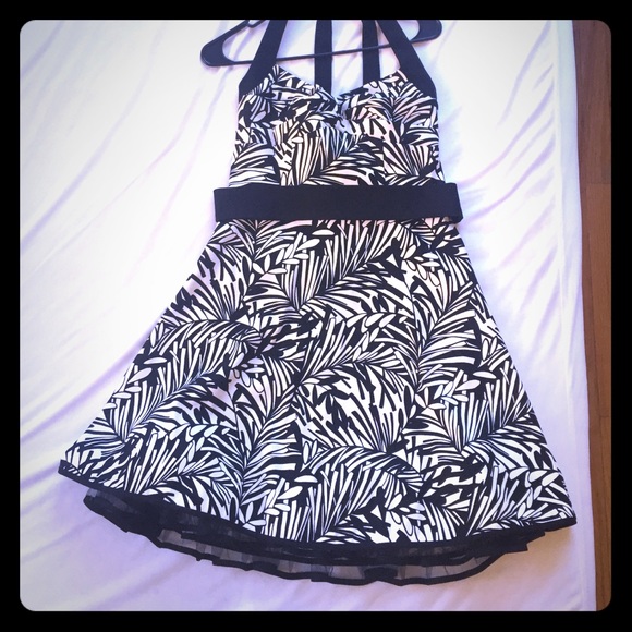 Black and white summer dress