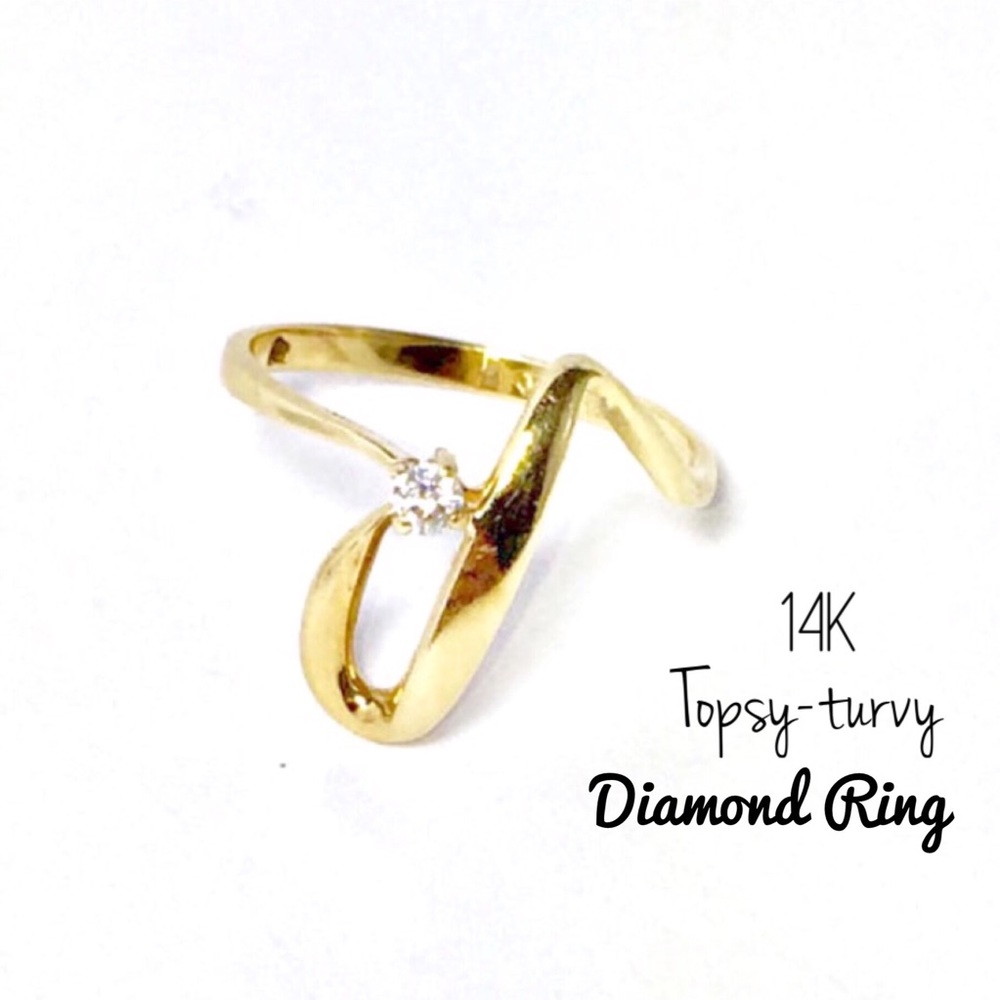 HOLD 14k Diamond Ring