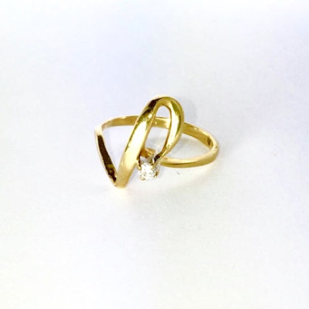 HOLD 14k Diamond Ring - Picture 3 of 6