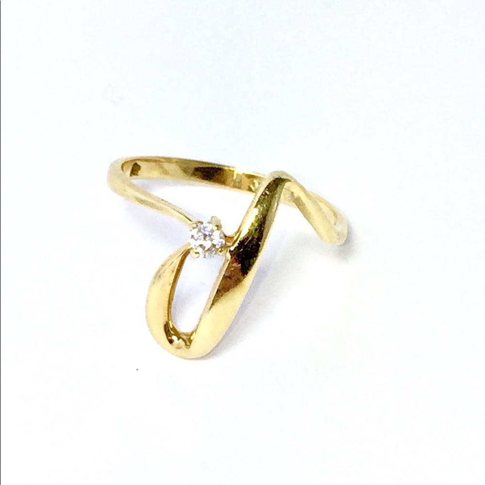 HOLD 14k Diamond Ring - Picture 6 of 6