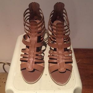 Ecote, brown heeled sandals