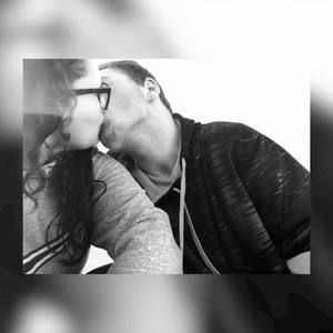 Meet your Posher, Avery