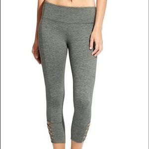 Athleta mind over mat Capri!