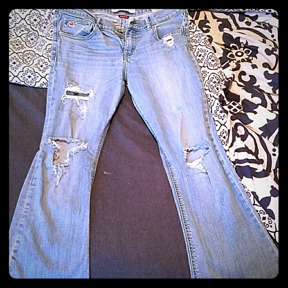 HOLLISTER DISTRESSED FLARED  JEANS size 11