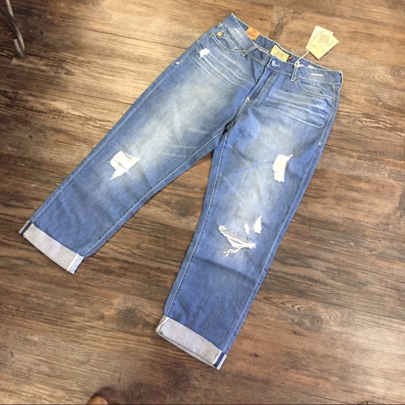 DEAR JOHN CROPPED CAPRIS