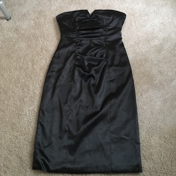Arden B black formal midi pencil dress