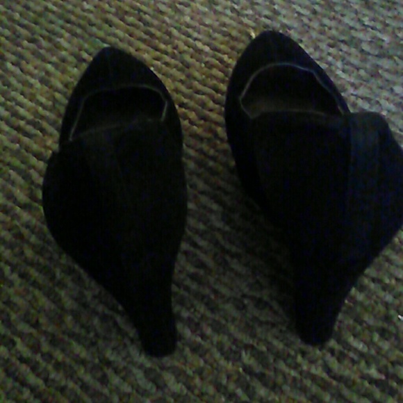 black wedges - Picture 4 of 4