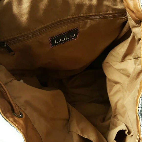 Lulu Pattern Backpack - Picture 3 of 4