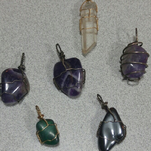 Set of pendants