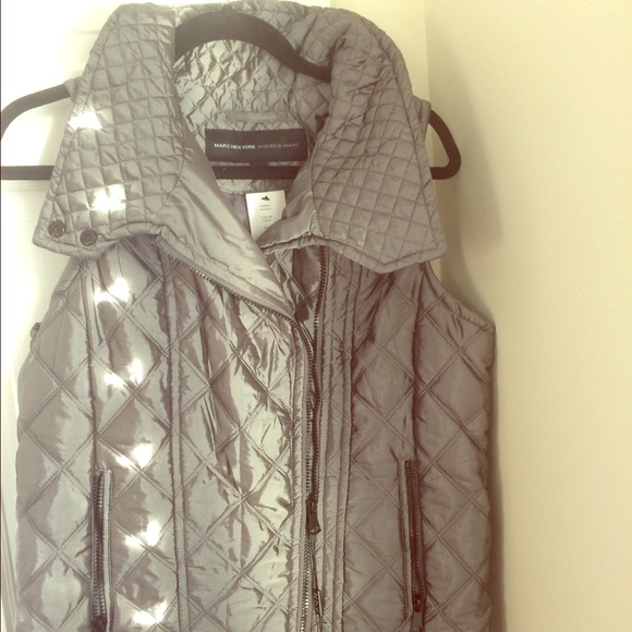 Andrew Marc silver quilted vest size s