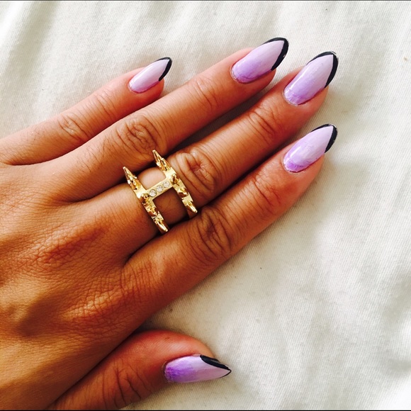 BCBGMAXAZRIA Size 7 Spike Ring - Picture 4 of 4