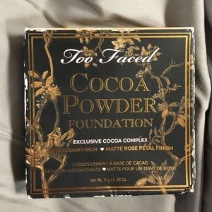 Too Faced Cocoa Powder Foundation - Golden Light