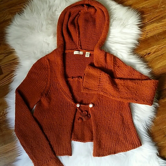 // SLEEPING ON SNOW ●  ANTHROPOLOGIE SWEATER