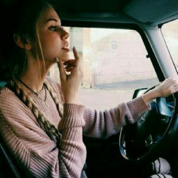 BRANDY MELVILLE Ollie Sweater