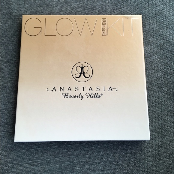 Anastasia glow kit sun dipped