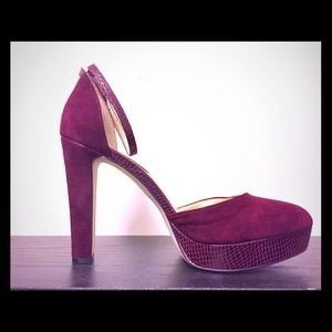 Gorgeous burgundy felt/snakeskin heels!