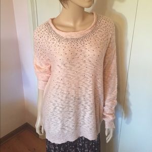✅ 3/$15 Soft Peach Sweater
