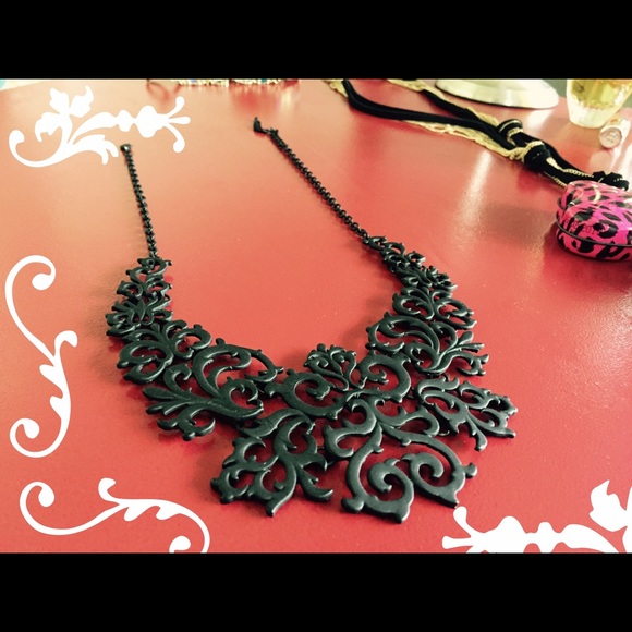 Aura Jewelry - Black Victorian Baroque Statement Necklace