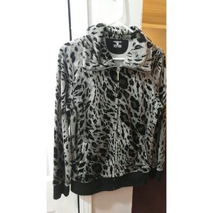 Leopard print zip. Price Drop!
