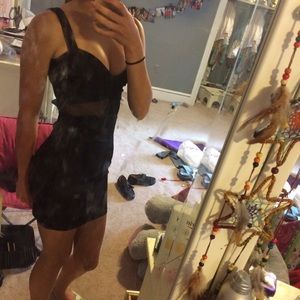 Black bodycon dress