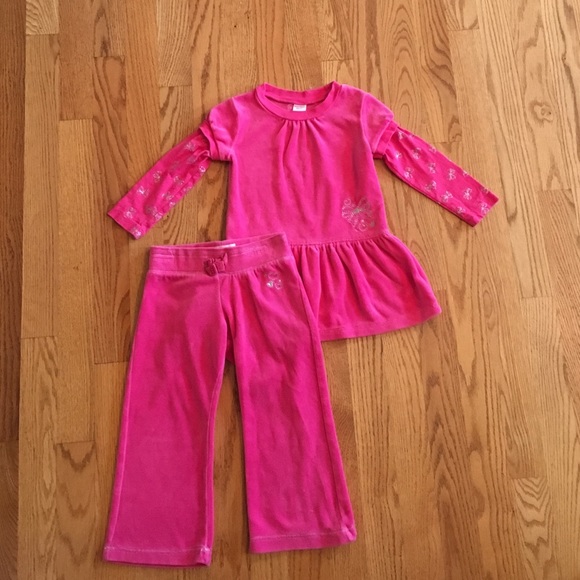 OshKosh two piece set, 2T - Picture 1 of 4