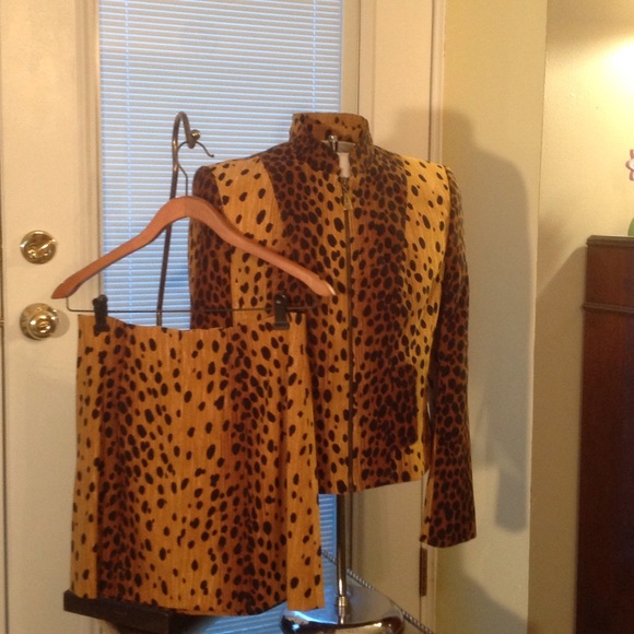 Woman Alberto Makali  Sport Cheetah Jacket Skirt