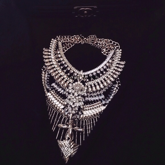Jewelry | Night's Edge Silver Statement necklace - Picture 3 of 4