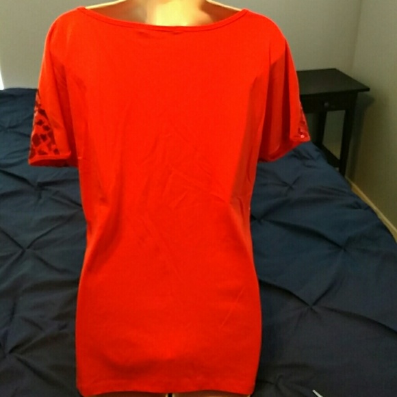 Ladies top - Picture 2 of 4