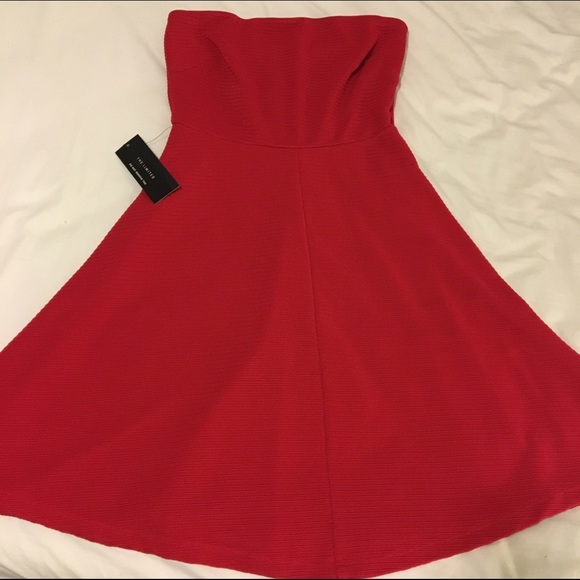 The Limited Red Strapless Dress - Picture 2 of 4