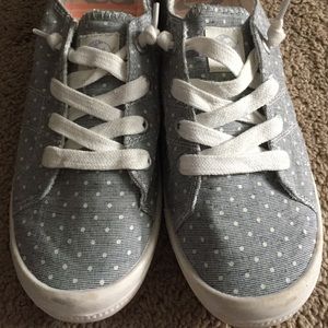 Roxy polka dot shoes