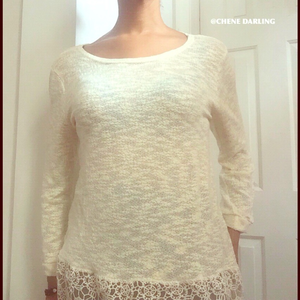 ⬇️ $26 CREAM CROCHETED LACE BOTTOM TOP SIZE M - Picture 5 of 6