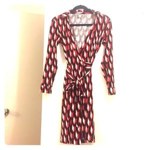 ✨sale✨DVF Wrap Dress