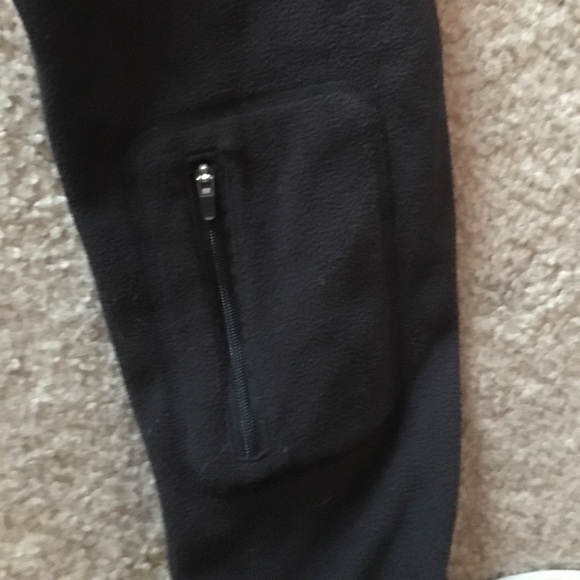 North Face Fleece Pullover - Picture 2 of 3