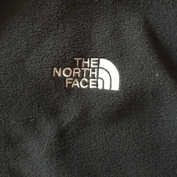 North Face Fleece Pullover - Picture 3 of 3