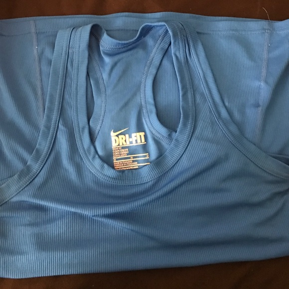 NIKE Dri-Fit Workout Tank Top