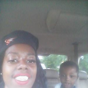 Meet your Posher, Lonisha