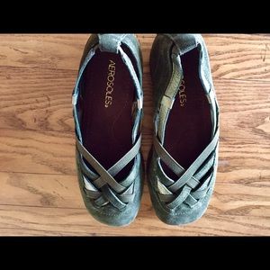 NWOT Aerosoles Crisscross Strap Casual Leather 👠