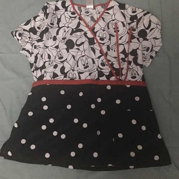 Disney Mickey & Minnie Scrub Top XL