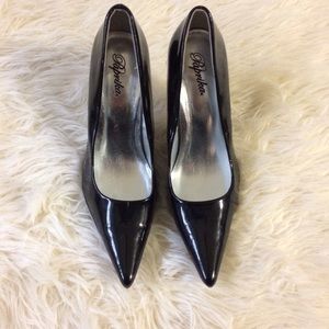 Sexy Black Pointed Patent Pumps
